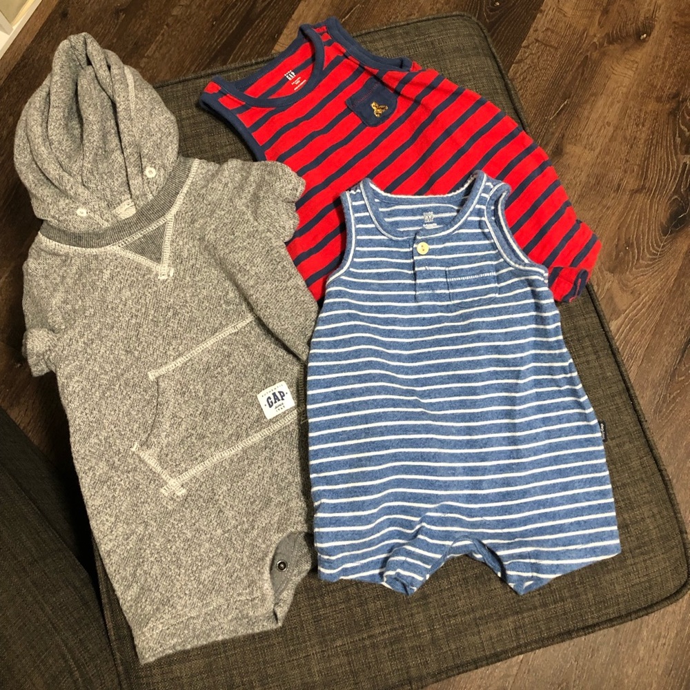 Baby Gap 3-6 shorty rompers